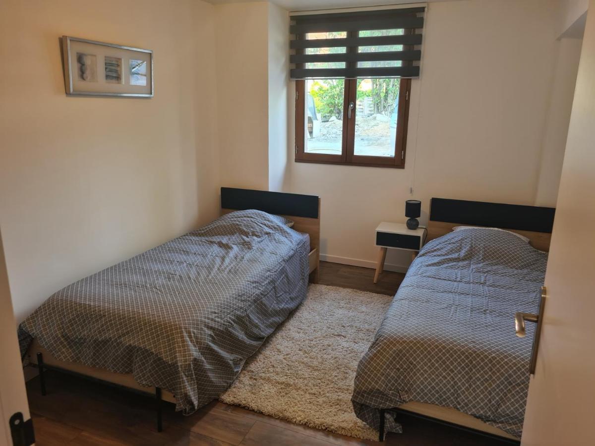 Ferme De La Gibussiere Apartment Presilly  ภายนอก รูปภาพ