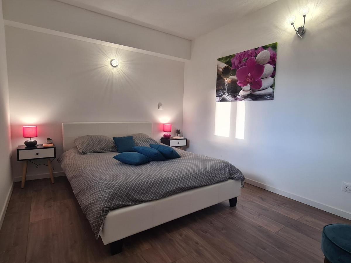 Ferme De La Gibussiere Apartment Presilly  ภายนอก รูปภาพ