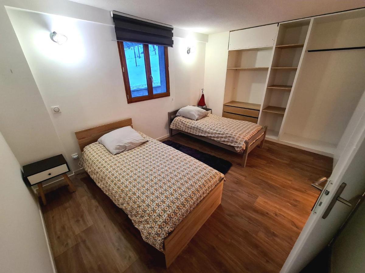 Ferme De La Gibussiere Apartment Presilly  ภายนอก รูปภาพ