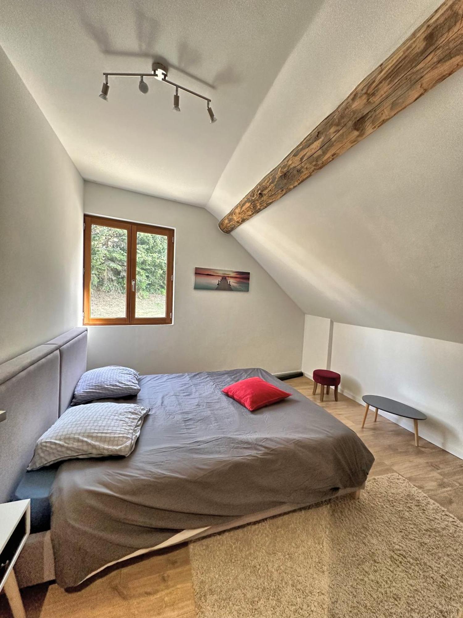 Ferme De La Gibussiere Apartment Presilly  ภายนอก รูปภาพ